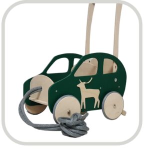zielony samochodzik drewniany