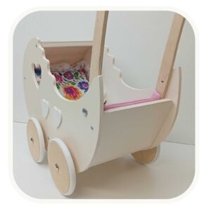 Drewniany wózek dla lalek “budkofalbanka” z regulowaną rączką komplet z pościelą